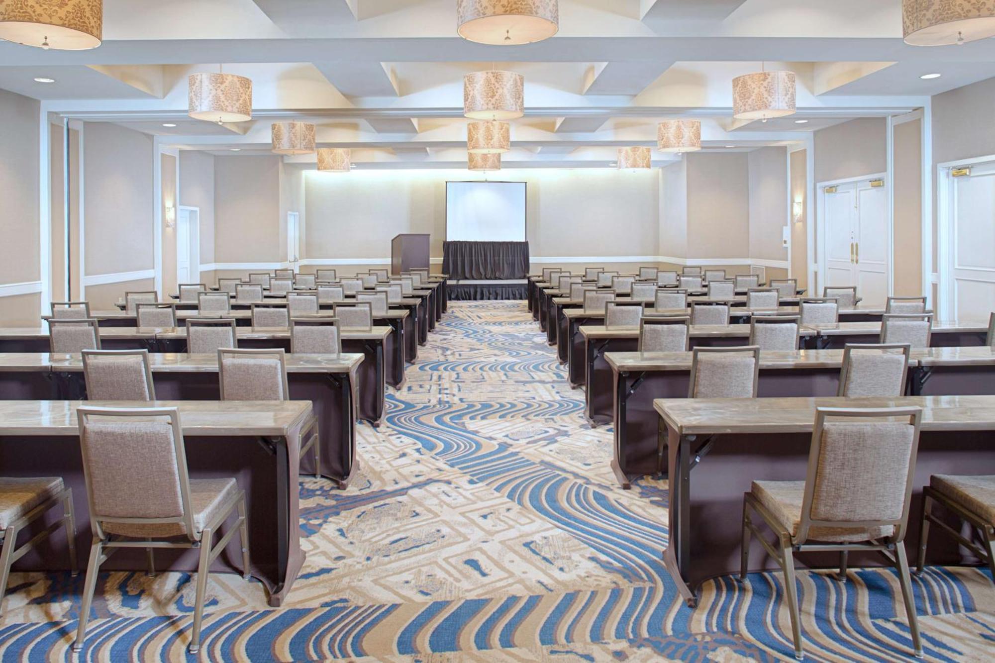 Отель Hilton Boston Back Bay Экстерьер фото