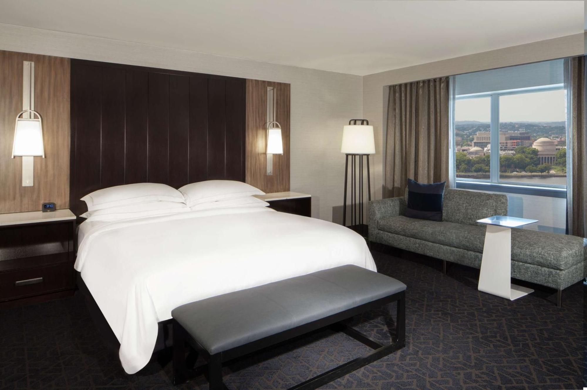 Отель Hilton Boston Back Bay Экстерьер фото